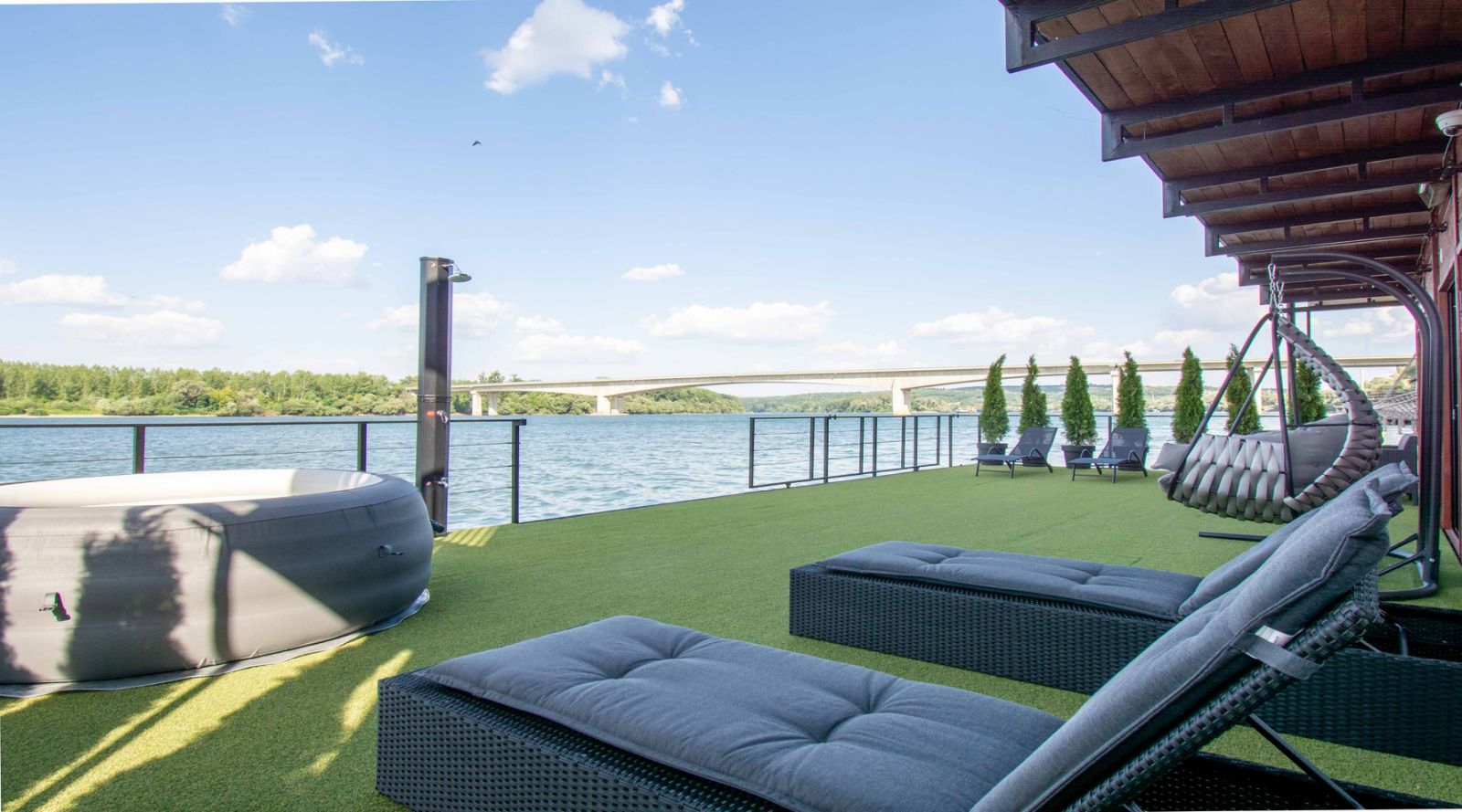 Paket 2 – Voda, mir i luksuz u jednom